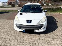 Gebraucht Peugeot 206 60 PS (44 kW) 2012 Weiß Limousine