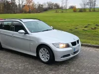 Gebraucht BMW 320 143 PS (105 kW) 2008 Schwarz Kombi