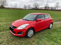 Gebraucht Suzuki Swift 94 PS (69 kW) 2013 Rot Kleinwagen