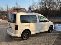 Gebraucht VW Caddy Highline 131 PS (96 kW) 2018 Weiß Van / Kleinbus