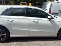 Gebraucht Mercedes A200 150 PS (110 kW) 2024 Weiß Limousine