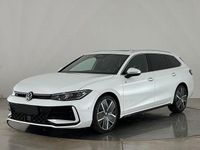 Usata VW Passat R-line 150 CV (110 kW) 2026 Bianco Station wagon