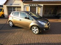 Gebraucht Kia Venga 125 PS (91 kW) 2016 Grau met. Kleinwagen