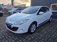 Gebraucht Renault Mégane Authentique 101 PS (74 kW) 2009 Weiß Limousine