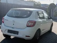 Gebraucht Dacia Sandero 90 PS (66 kW) 2016 Weiß Kleinwagen