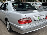 Brugt Mercedes E200 Elegance 136 HK (100 kW) 1999 Sølv Sedan
