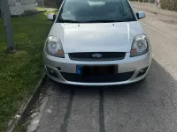 Gebraucht Ford Fiesta 105 PS (77 kW) 2008 Silber Kleinwagen