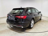 Gebraucht Audi A4 Advanced 204 PS (150 kW) 2022 Mythosschwarz metallic Kombi