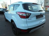 Gebraucht Ford Kuga Cool & Connect 120 PS (88 kW) 2018 Weiß SUV