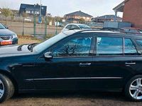 Gebraucht Mercedes E280 177 PS (130 kW) 2005 Schwarz Kombi