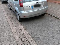 Gebraucht Ford Fiesta 75 PS (55 kW) 2005 Grau Kleinwagen