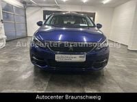 Gebraucht Peugeot 308 SW Active 131 PS (96 kW) 2019 Blau Kombi