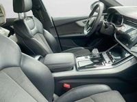 Gebraucht Audi Q8 S-Line 286 PS (210 kW) 2022 Mythosschwarz metallic (metallic) SUV
