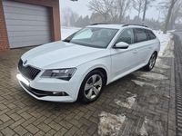 Gebraucht Skoda Superb 150 PS (110 kW) 2016 Weiß Kombi