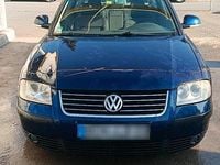 Gebraucht VW Passat 136 PS (100 kW) 2004 Blau Kombi
