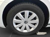 Gebraucht VW Passat Conceptline 150 PS (110 kW) 2023 Gletscherweiß metallic (metallic) Kombi