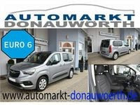 Używany Opel Combo Elegance 131 KM (96 kW) 2022 Andere farbe Minivan