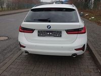 Gebraucht BMW 320 Advantage 190 PS (139 kW) 2020 Weiß Kombi