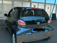 Gebraucht Toyota Aygo 68 PS (50 kW) 2013 Grau Kleinwagen