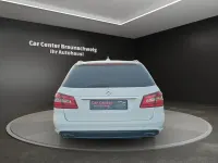 Gebraucht Mercedes E220 Avantgarde 170 PS (125 kW) 2013 Weiß Limousine