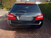Gebraucht Mercedes E250 204 PS (150 kW) 2012 Schwarz Kombi