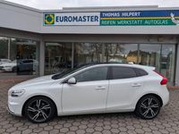 Gebraucht Volvo V40 R-Design 152 PS (111 kW) 2018 Weiß Limousine
