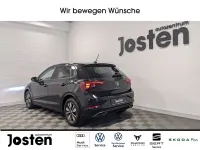 Gebraucht VW Polo Move 95 PS (69 kW) 2024 Deep black perleffekt Kleinwagen
