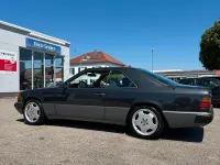 Gebraucht Mercedes E230 136 PS (100 kW) 1989 Schwarz Coupé