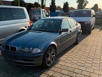Gebraucht BMW 320 136 PS (100 kW) 1998 Blau Limousine