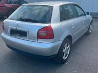 Second-hand Audi A3 102 CP (75 kW) 2000 Argintiu Hatchback