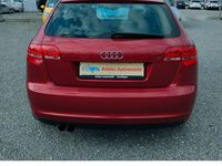 Gebraucht Audi A3 Ambiente 125 PS (91 kW) 2009 Rot Kleinwagen