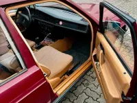 Gebraucht Mercedes 190 122 PS (89 kW) 1984 Rot Limousine