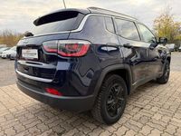 Gebraucht Jeep Compass Opening Edition 170 PS (125 kW) 2017 Blau SUV