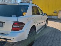 Gebraucht Mercedes ML420 306 PS (225 kW) 2007 Schwarz SUV