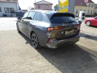 Gebraucht Opel Astra 131 PS (96 kW) 2024 Vulkan grau metallic Kombi