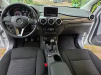 Gebraucht Mercedes B180 Style 122 PS (89 kW) 2014 Silber Kleinwagen