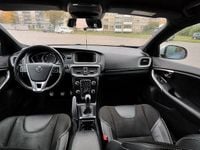 Gebraucht Volvo V40 R-Design 120 PS (88 kW) 2017 Blau Limousine
