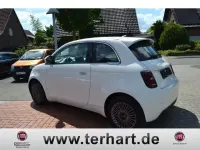 Gebraucht Fiat 500e 86 kW (118 PS) 2021 Arktis weiß) (weiss Kleinwagen