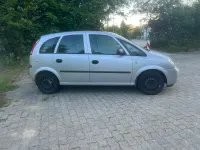 Gebraucht Opel Meriva 87 PS (63 kW) 2004 Silber Van / Kleinbus