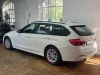 Gebraucht BMW 318 Advantage 150 PS (110 kW) 2019 Weiß Limousine