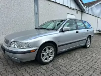 Brugt Volvo V40 122 HK (89 kW) 1999 Grå Stationcar
