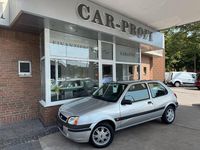 Gebraucht Ford Fiesta 60 PS (44 kW) 2000 Silber Limousine