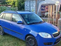 Gebraucht Skoda Fabia Ambiente 86 PS (63 kW) 2010 Blau Limousine