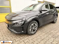 Gebraucht Hyundai Kona Trend 100 kW (136 PS) 2024 Schwarz SUV