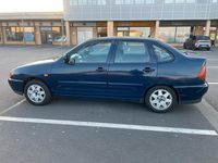 Gebraucht VW Polo 60 PS (44 kW) 1999 Blau Limousine