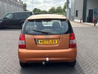 Gebraucht Kia Picanto 61 PS (44 kW) 2005 Orange Kleinwagen