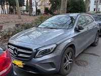 Gebraucht Mercedes GLA180 Urban 122 PS (89 kW) 2015 Grau SUV