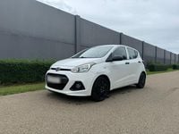 Usata Hyundai i10 67 CV (49 kW) 2016 Bianco Utilitaria