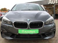 Gebraucht BMW 220 Gran Tourer Sport Line 192 PS (141 kW) 2019 Grau Van / Kleinbus