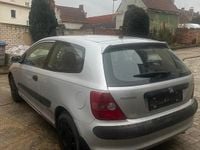 Käytetty Honda Civic 90 HP (66 kW) 2002 Hopea Viistoperä